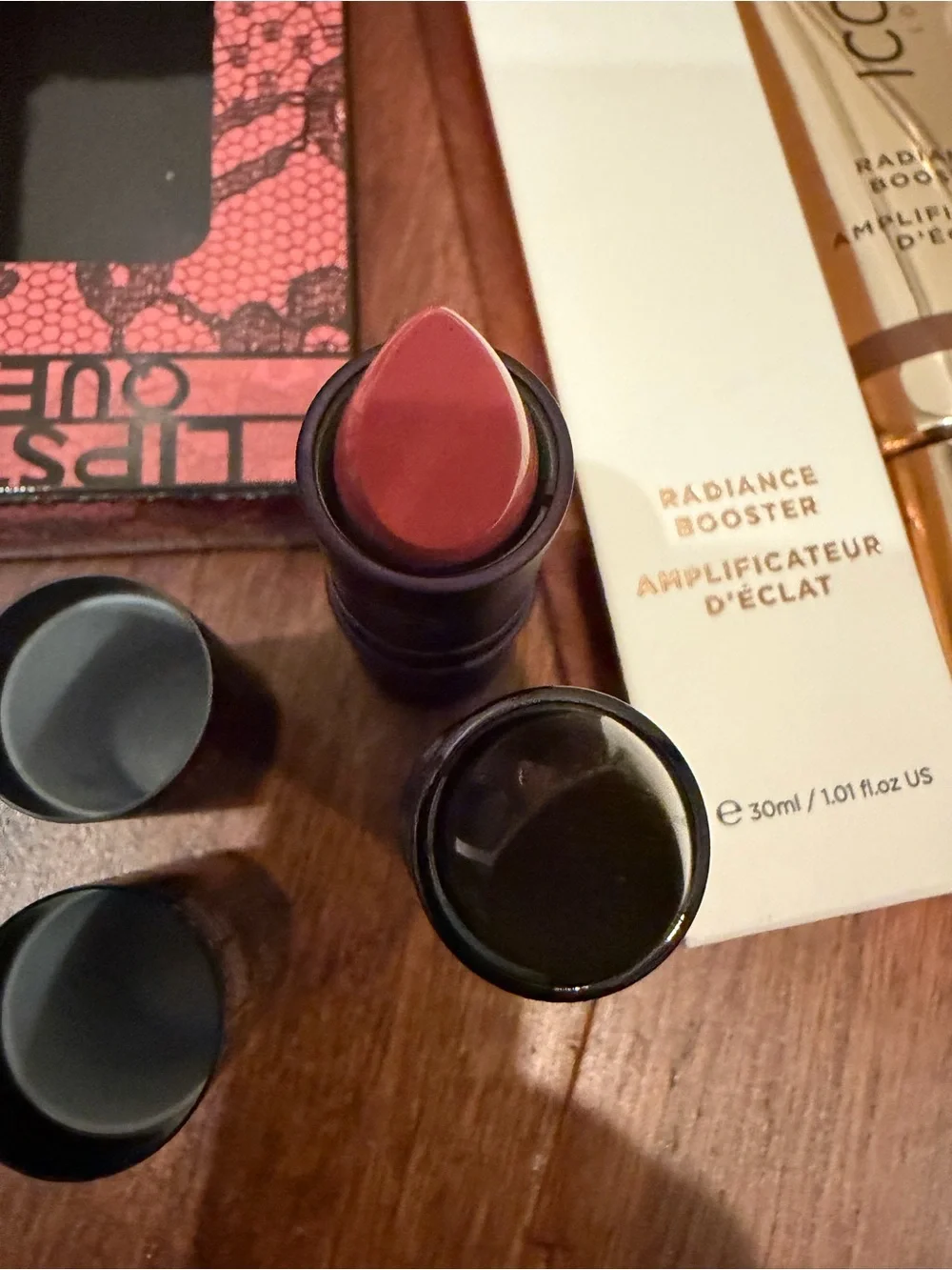 ICONIC London Radiance Boosting Primer & Golden Highlighter Stick - Gold